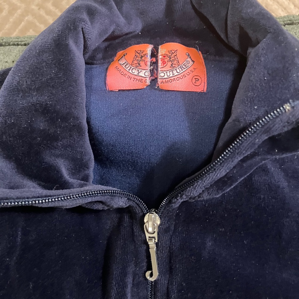 EUC Navy Blue Velour Vintage Y2K Juicy Couture Track Jacket - Picture 5 of 6